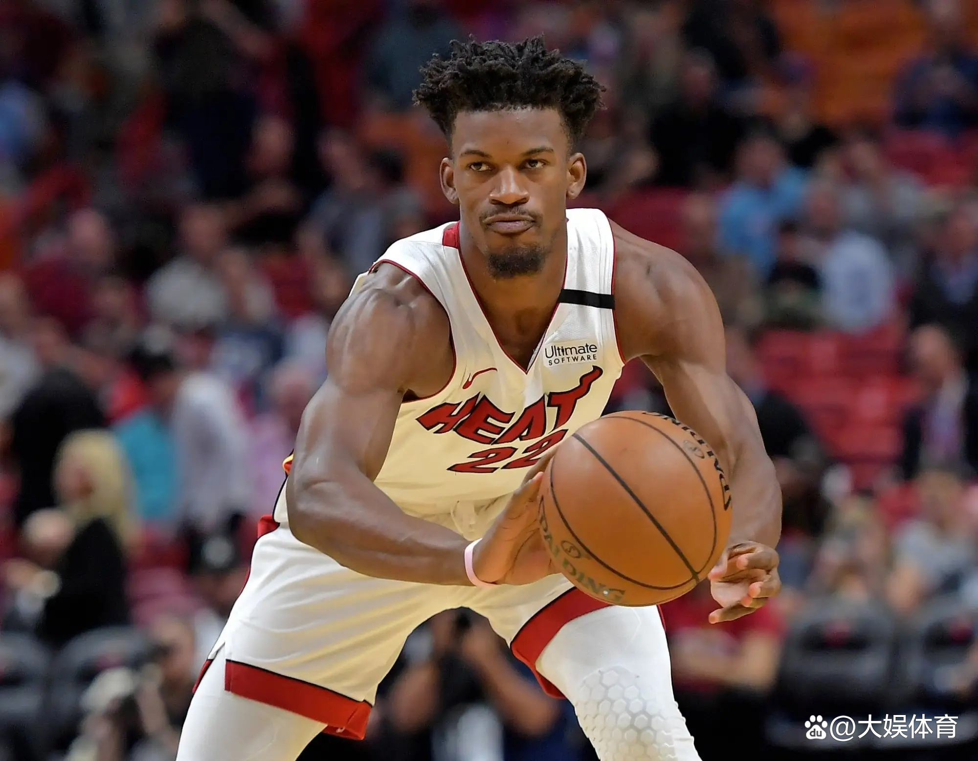 星空体育官网拜仁慕尼黑今晚迎来里程碑罗马窗口期远射贴柱，网友：马赛关键时刻迎来里程碑的简单介绍